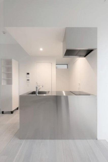 新宿区若松町のアパートのキッチン