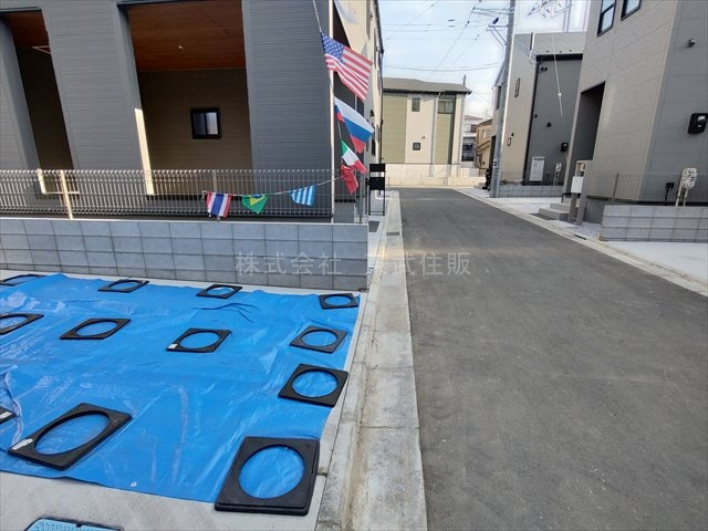 【前面道路含む現地写真】 | 富士見市渡戸1丁目　全14棟　11号棟 | 都市ガス・本下水