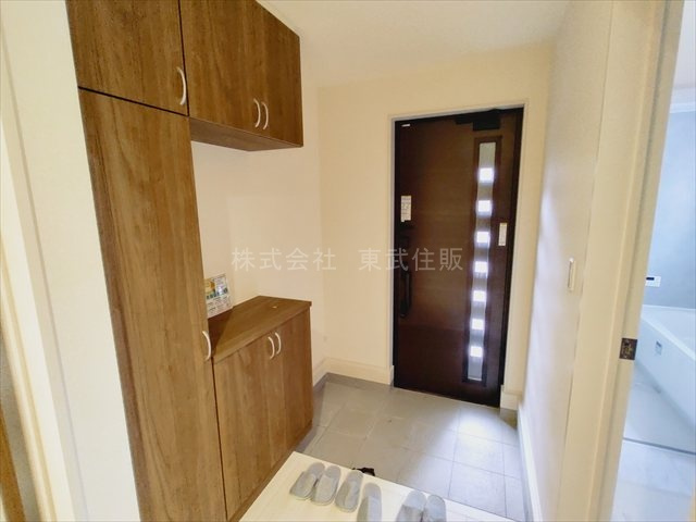 【玄関】 | 富士見市渡戸1丁目　全14棟　11号棟 | 落ち着いた玄関です