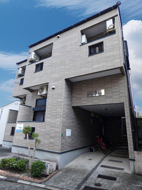 福岡市南区多賀１丁目のアパート
