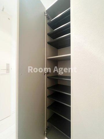 カーサ フェリーチェWの玄関