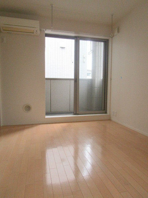 アトリエ　スズキの寝室|★洋室／別号室写真★