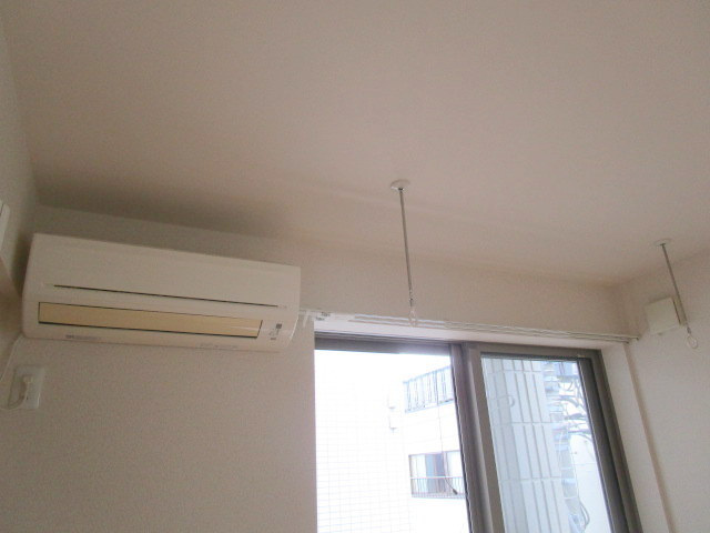 アトリエ　スズキの設備|★室内物干しフック／別号室写真★