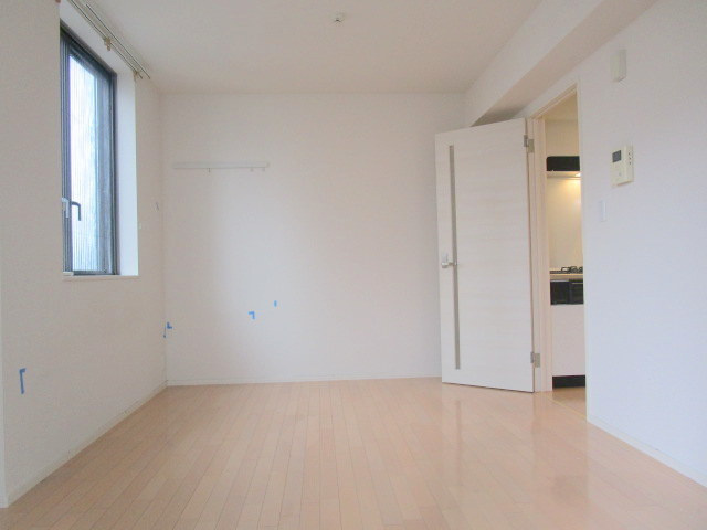 アトリエ　スズキの居間・リビング|★洋室／別号室写真★