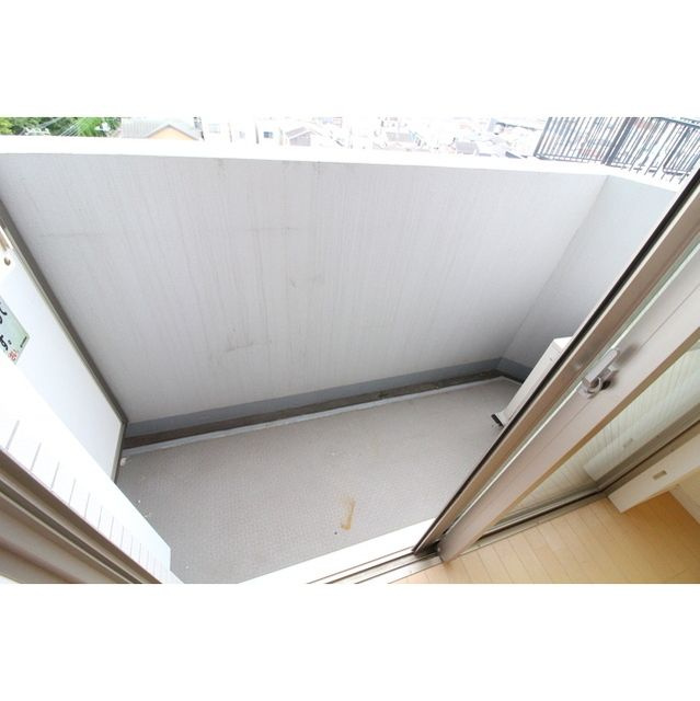 プレール・ドゥーク大島PARK SIDEのバルコニー