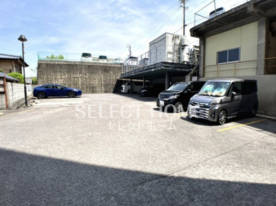 【駐車場】 | ステープル六供 | 駐車スペースもあります
