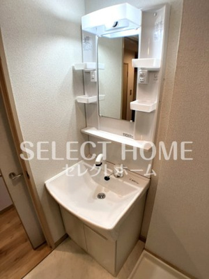 【独立洗面台】 | ステープル六供 | 朝の身支度には欠かせない独立洗面化粧台
同型タイプ