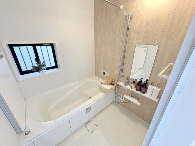 三郷市戸ケ崎5丁目　新築戸建　全10棟　A号棟の浴室|同施工会社の参考写真になります。