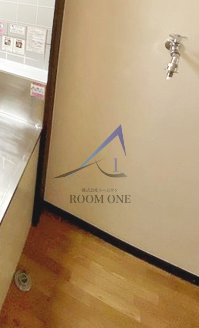 プルミエ中原の設備|洗濯機置き場です。