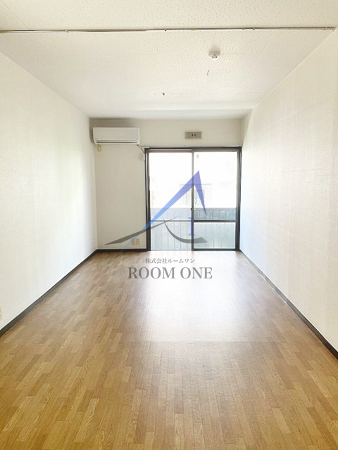 プルミエ中原の居間・リビング|洋室のお部屋です。