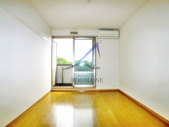 ラ・フィーユ六町の居間・リビング|洋室のお部屋です。