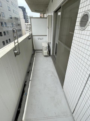 【バルコニー】 | 銀座レジデンス参番館 | 広々としたバルコニーです