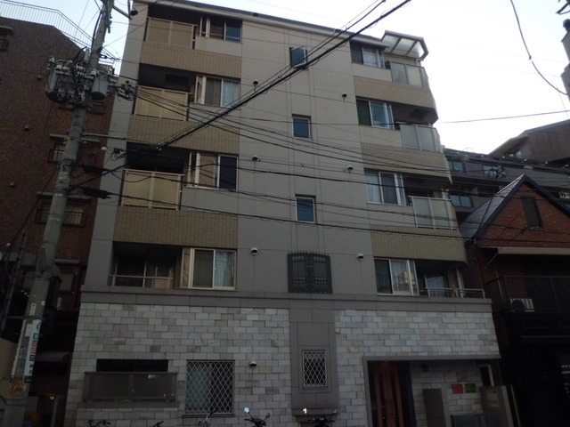 クラウンシティ本山の外観