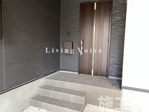 【玄関】 | 【仲介手数料０円】藤沢市鵠沼海岸2期　新築一戸建て　3号棟　全3棟 | 藤沢市鵠沼海岸2期　新築一戸建て　全3棟