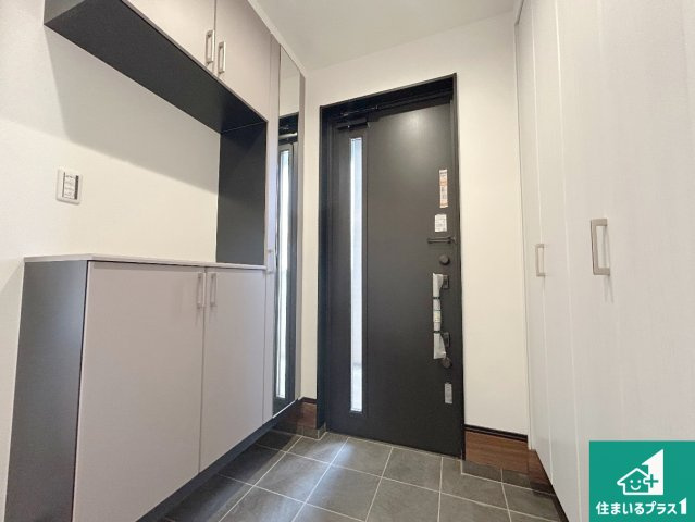 堺市南区茶山台　新築一戸建ての外観|周辺は落ち着いた街並みの住宅地！子育てがしやすい住環境です！まだ未完成ですが、現地でしかわからない事もございます。是非一度ご覧ください。