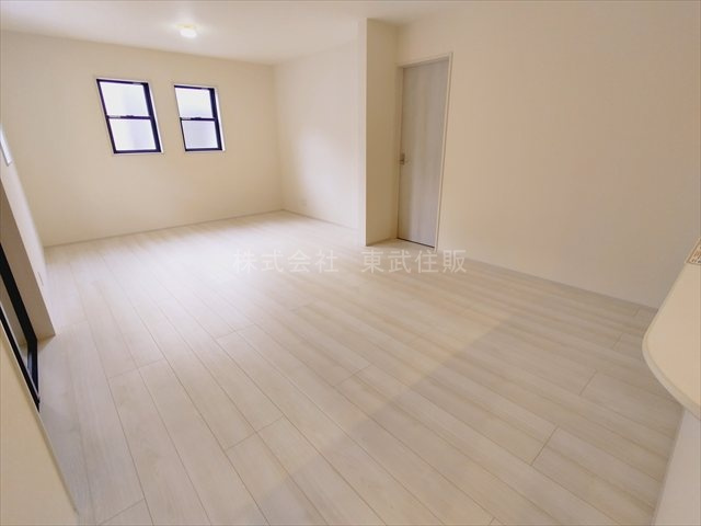 【居間・リビング】の画像