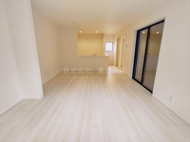 【居間・リビング】の画像