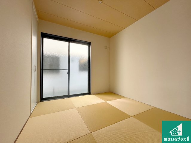 堺市南区茶山台　新築一戸建ての外観|周辺は落ち着いた街並みの住宅地！子育てがしやすい住環境です！まだ未完成ですが、現地でしかわからない事もございます。是非一度ご覧ください。