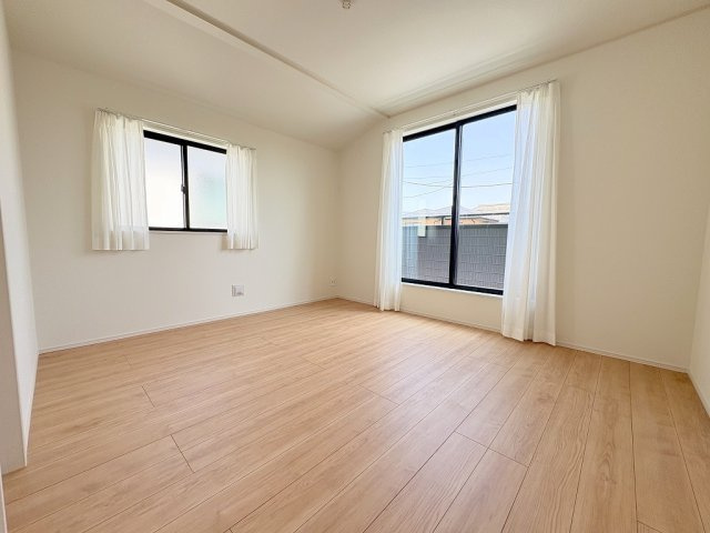 三郷市戸ケ崎5丁目　新築戸建　全10棟　B号棟の洋室|同施工会社の参考写真になります。