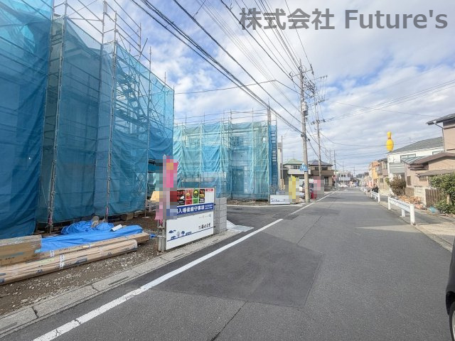 三郷市戸ケ崎5丁目　新築戸建　全10棟　B号棟の前面道路含む現地写真|前面道路含む現地写真です。