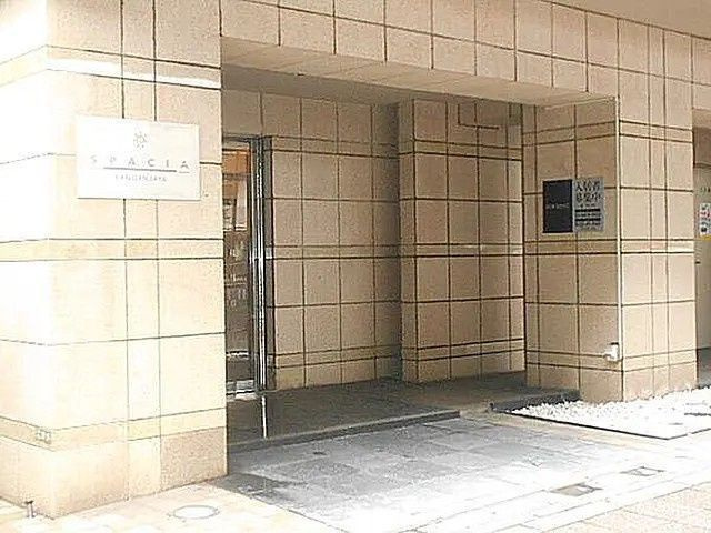 プライマル三軒茶屋のエントランス