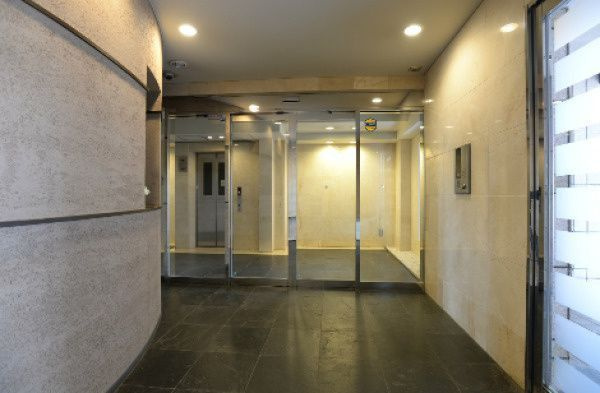 プライマル三軒茶屋のロビー