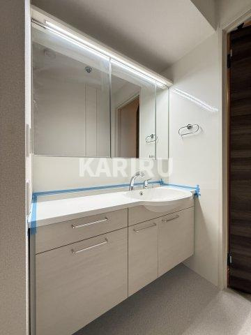 スペチアーレ巽中　B棟の収納