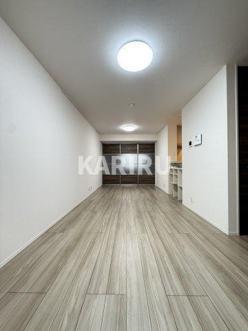 スペチアーレ巽中　B棟の居間・リビング