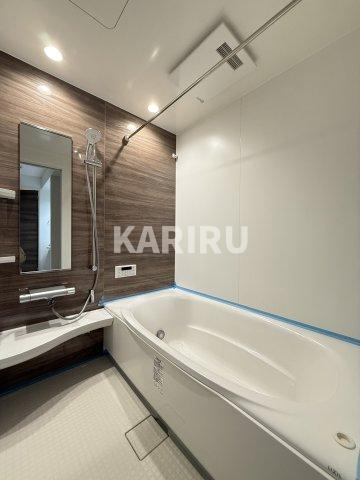 スペチアーレ巽中　B棟の浴室