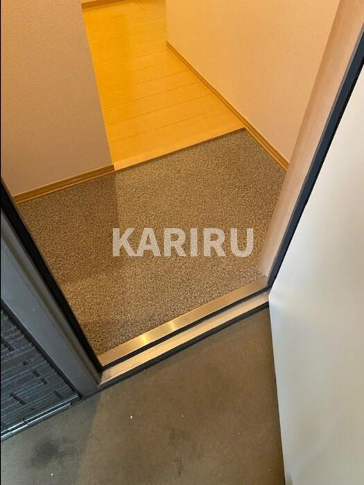 ソルプレーザ玉造の玄関