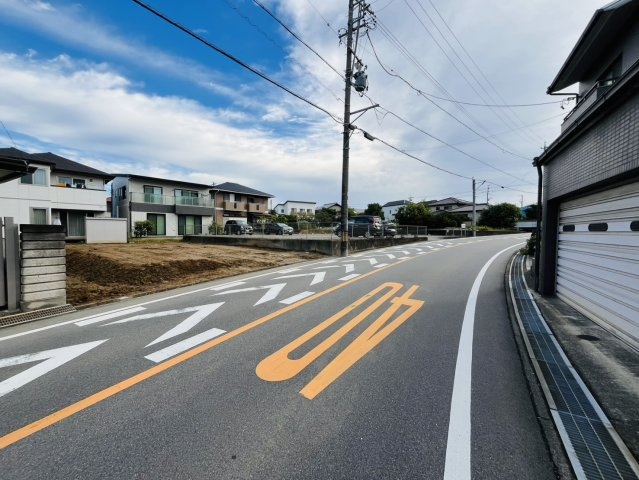 刈谷市荒井町2丁目7番23『仲介手数料無料』新築戸建ての前面道路含む現地写真