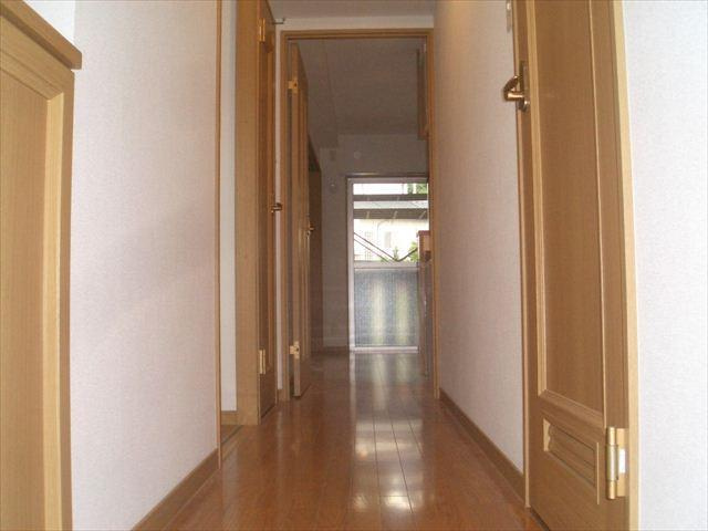 ハーベスト・アイの玄関