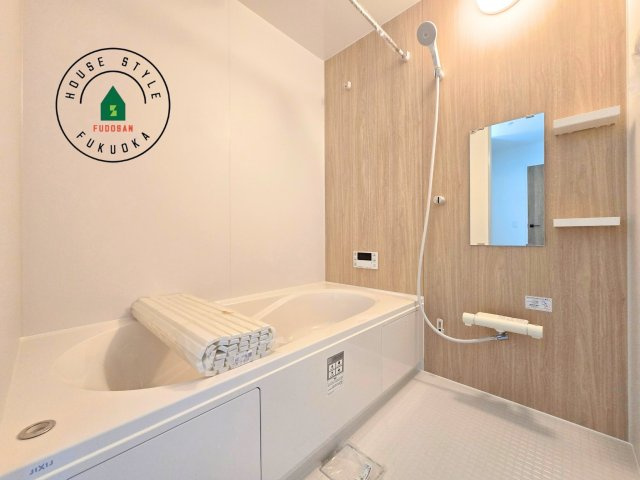 古賀市花見南3丁目第4-1棟（1号棟）の内観：施工例|1日の疲れを癒してくれる広々バスルーム。雨の日のお洗濯にも大活躍な浴室乾燥機付です！
