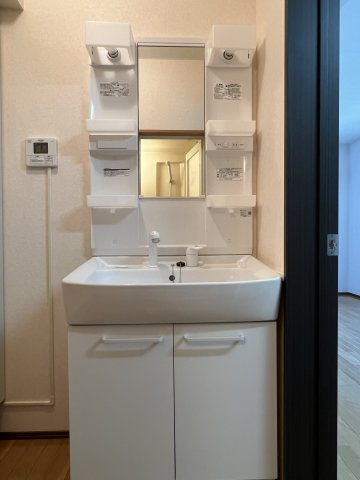 コーポラス手形の洗面所|洗髪洗面化粧台