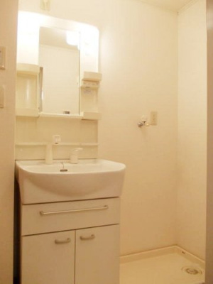 【洗面所】 | グランデール | 脱衣スペースもあります