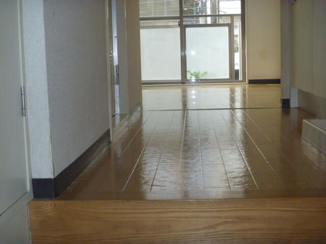 シャンプル亀戸の玄関