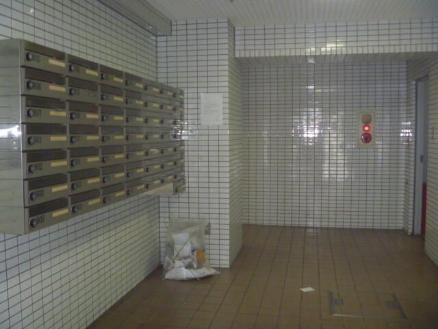 シャンプル亀戸のエントランス