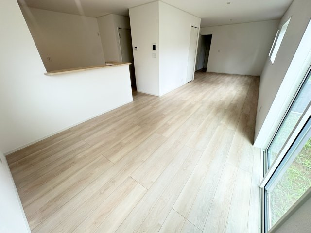 【居間・リビング】 | 新築一戸建て「南足柄市中沼第12」 | 【同仕様施工例】