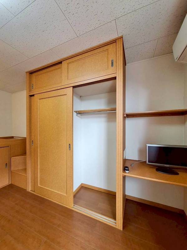 ベル・エ・キップの居間・リビング|★ベットフレーム下収納スペース★