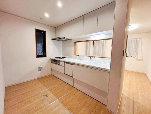 横浜市南区大岡1丁目 中古戸建て【仲介手数料無料】カースペース2台