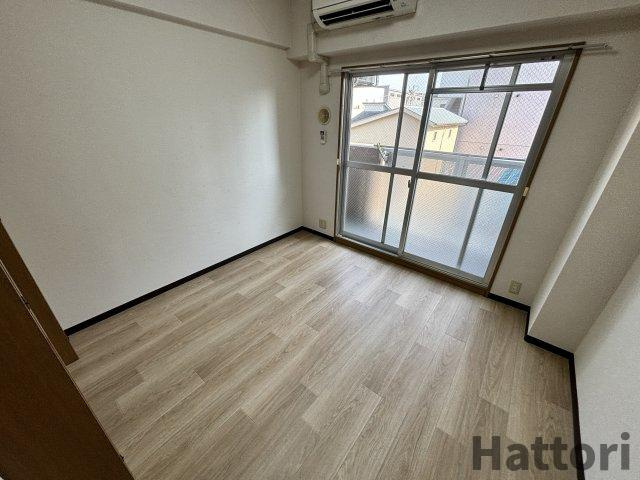 エミーナヒルズの居間・リビング