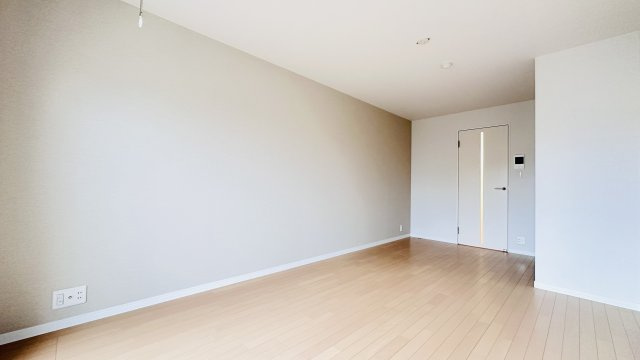 リコ・ガーデンの洋室