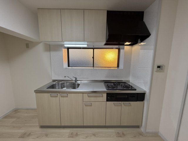 エミネント豊中のキッチン