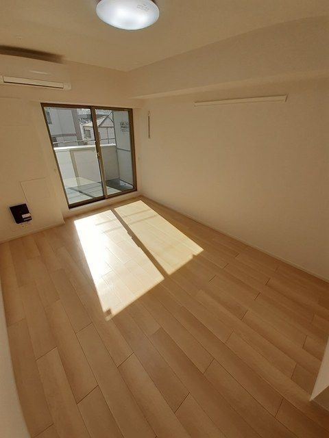 メゾン・ド・プリュネの居間・リビング