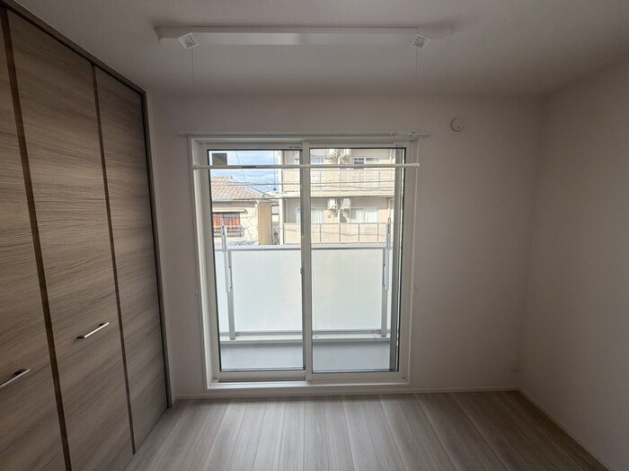 スプランデュール高井田の洋室