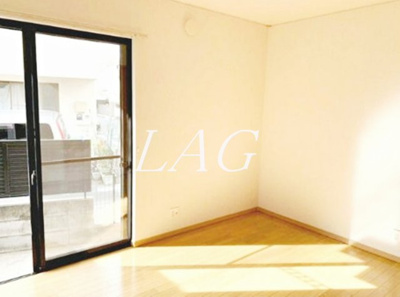 【居間・リビング】 | ペアレンツⅡ | 洋室のお部屋です。