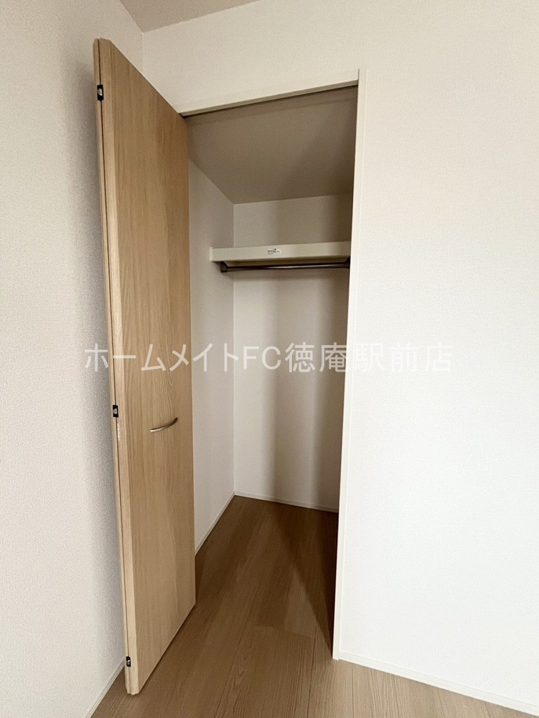 大東市太子田２丁目のハイツの収納