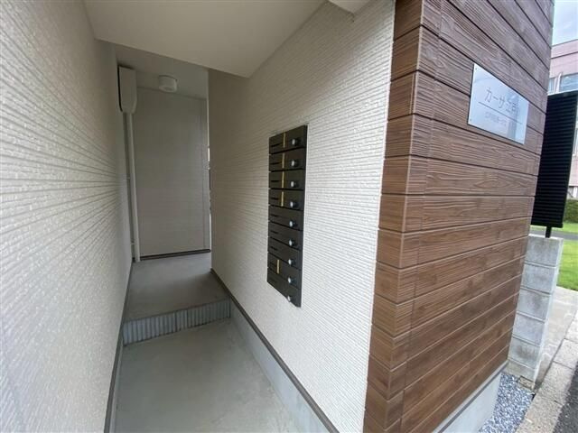 カーサ江戸川のエントランス