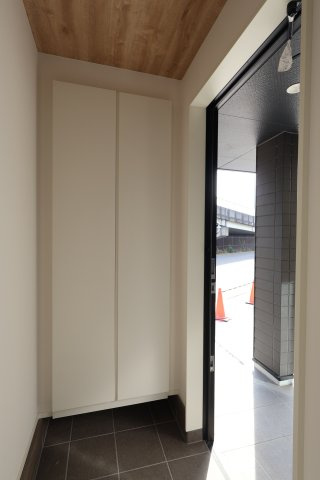 《仲介手数料無料》緑区大字大間木1680新築一戸建てメルディアの玄関