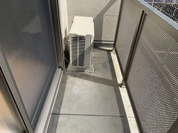 プランドールのバルコニー|バルコニーからの眺めを楽しみながら食事をしませんか